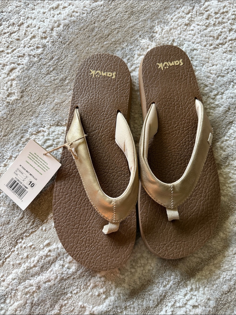 Sanuk Women’s Metallic Gold Foam Flip Flops Sz 10 NWT